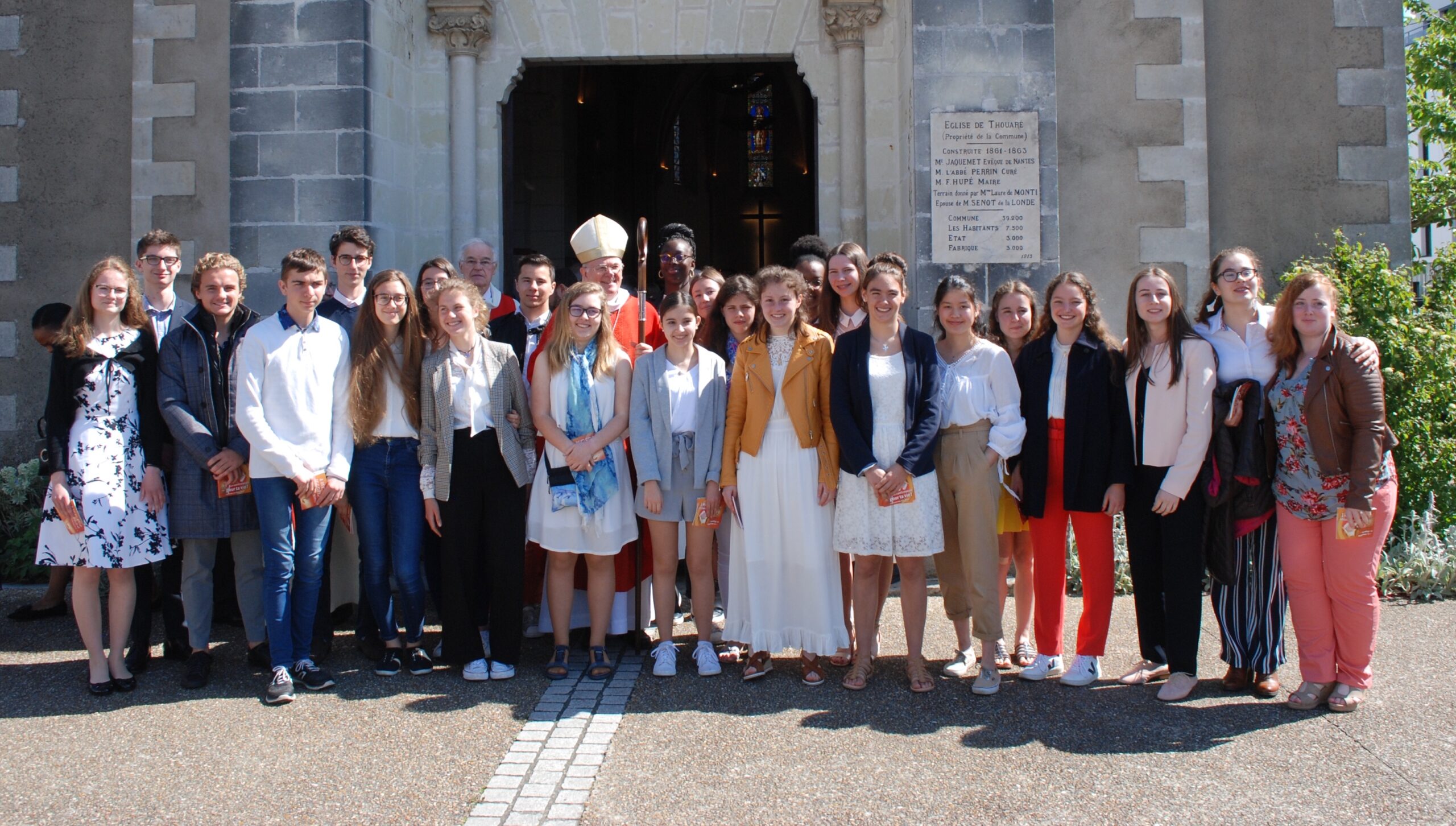 Dernier jour pour voir l’homélie de notre évêque lors de la Confirmation