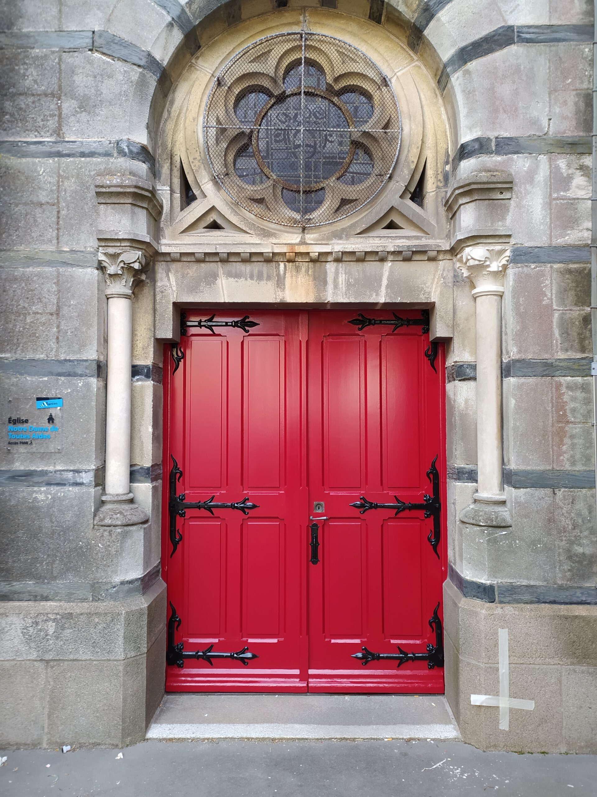 Réouverture de la porte de la chapelle de l’église Notre-Dame-de-Toutes-Aides
