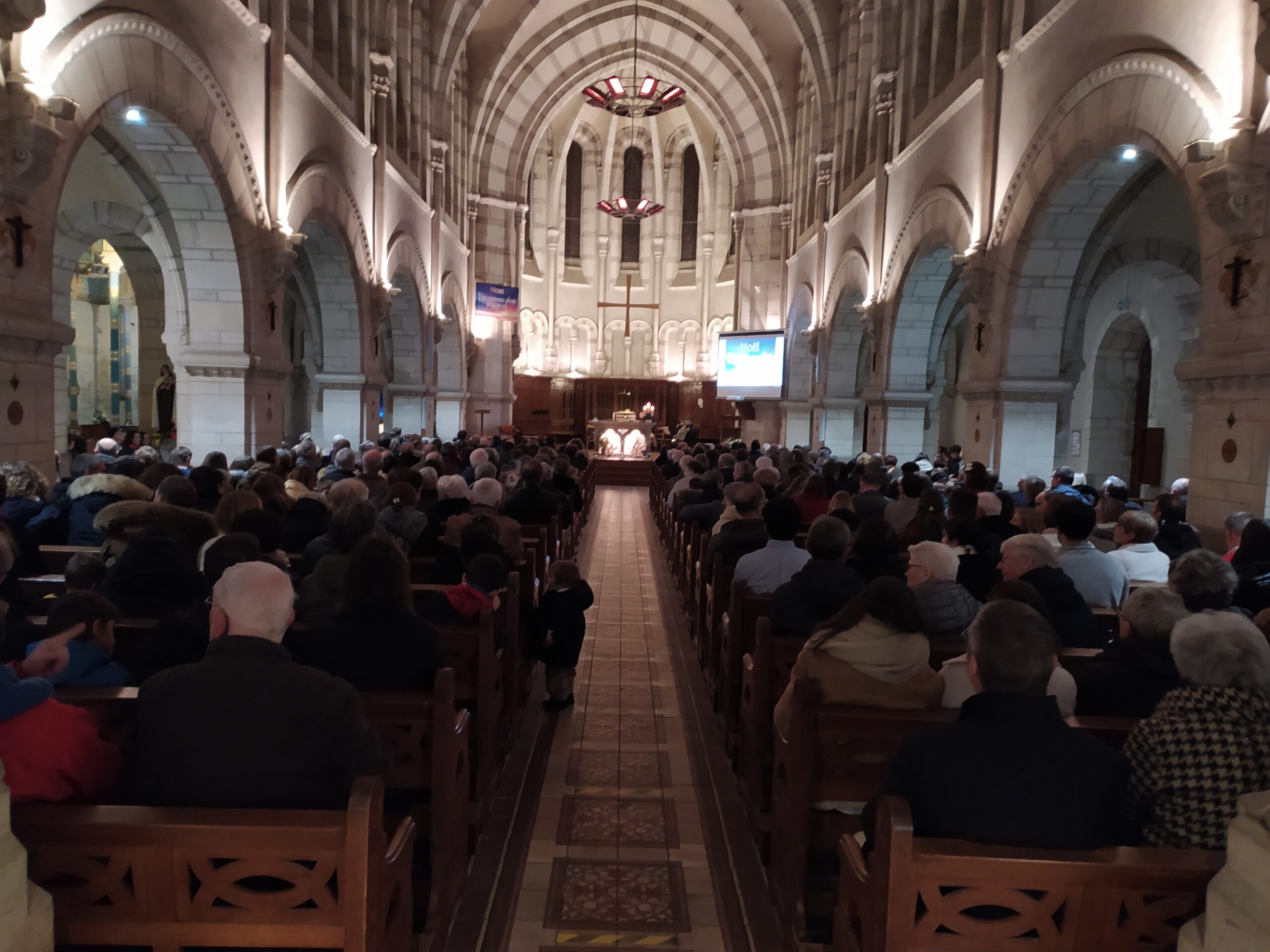 Souvenirs de la veillée de Noël à Notre-Dame-de-Toutes-Aides